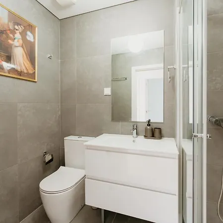 Mary Orange - No 232 1 - Stylish & Bright Two-bedroom Lisboa